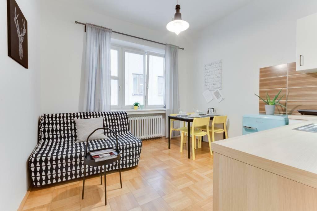 Apartment Alex ปราก ภายนอก รูปภาพ