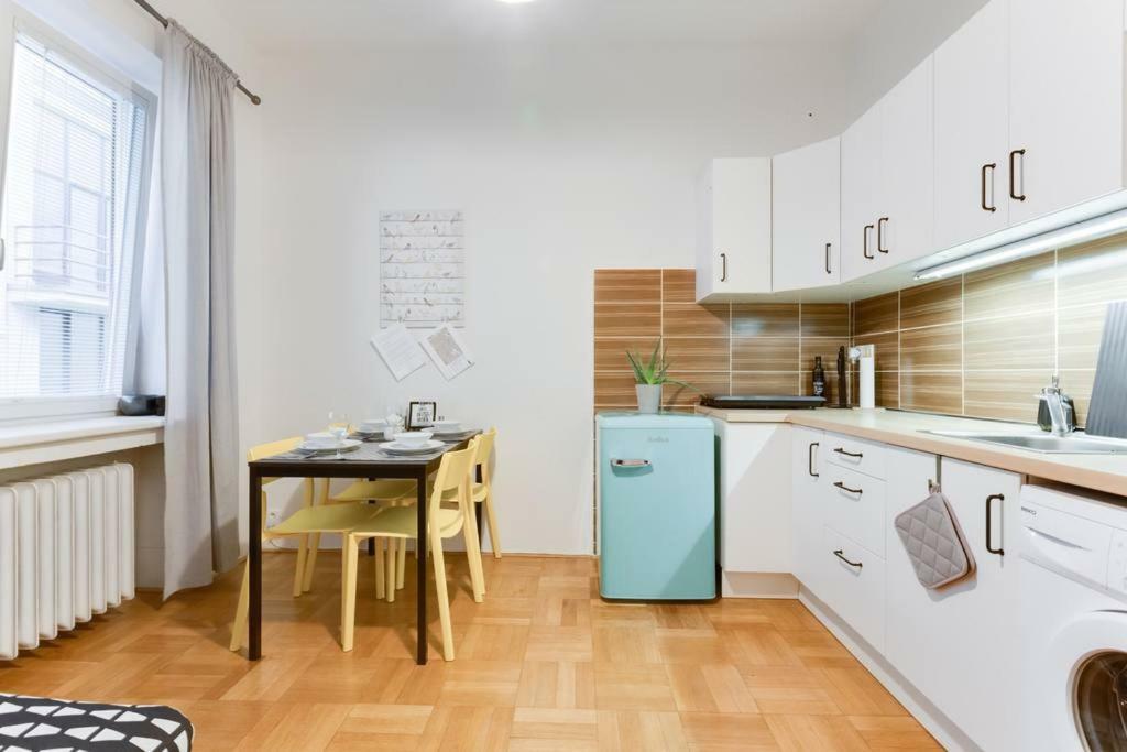Apartment Alex ปราก ภายนอก รูปภาพ