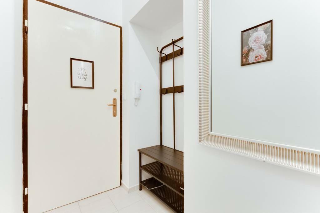 Apartment Alex ปราก ภายนอก รูปภาพ